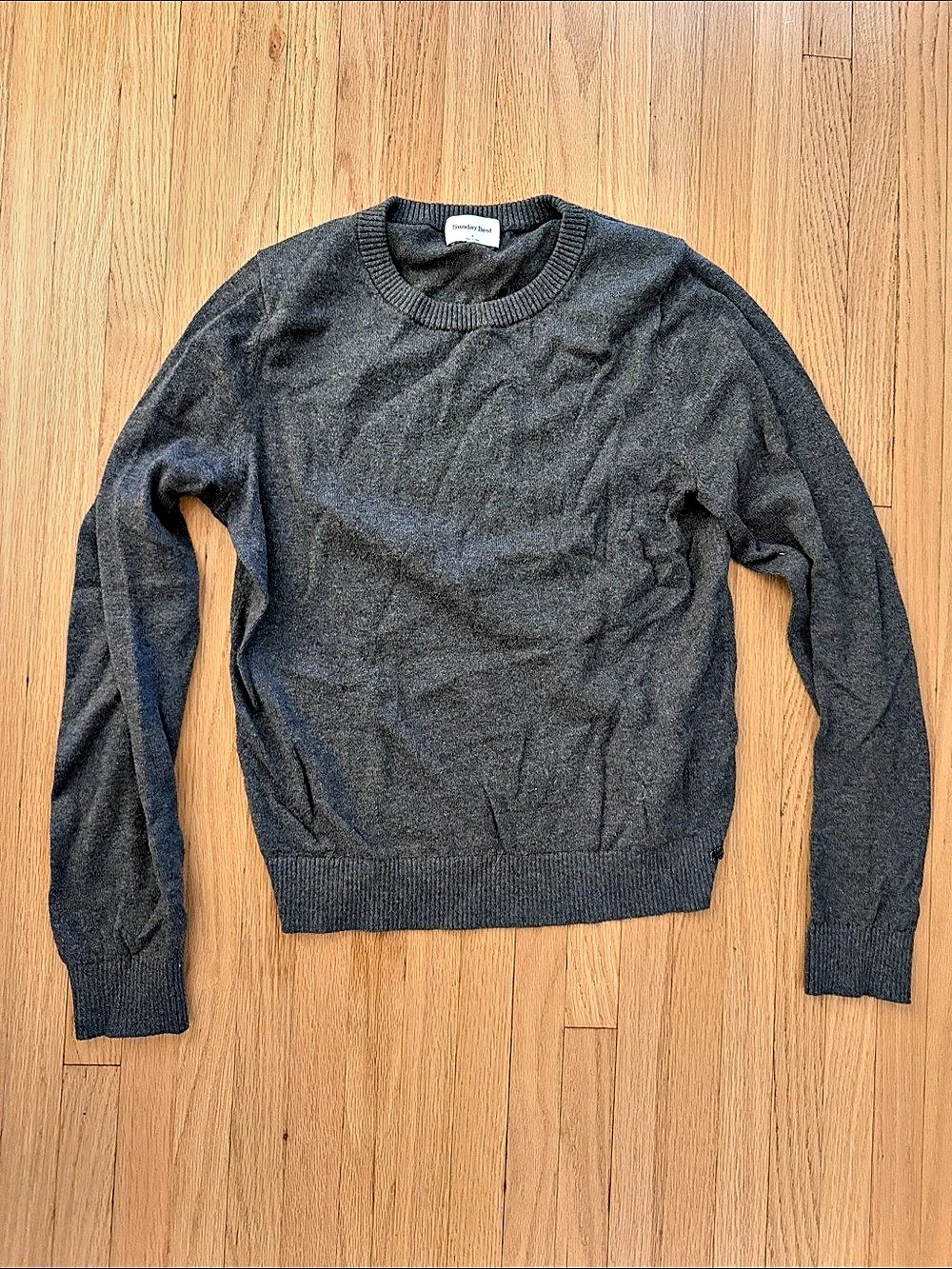 Sunday Best Gray Crewneck Sweater Size Small Like New